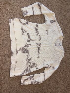 Tie-Dye Cable Knit Crewneck Sweater - Cream/Grey